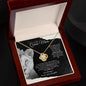 To My Queen Mom - The Sweetest Gift - Love Knot Necklace